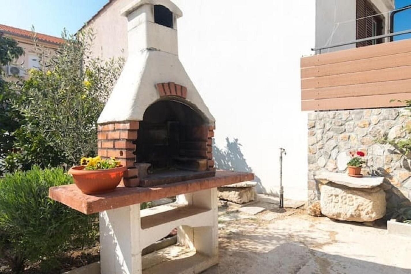 Holiday Home Mari - Modern Holiday House Close To Sea Punat Extérieur photo